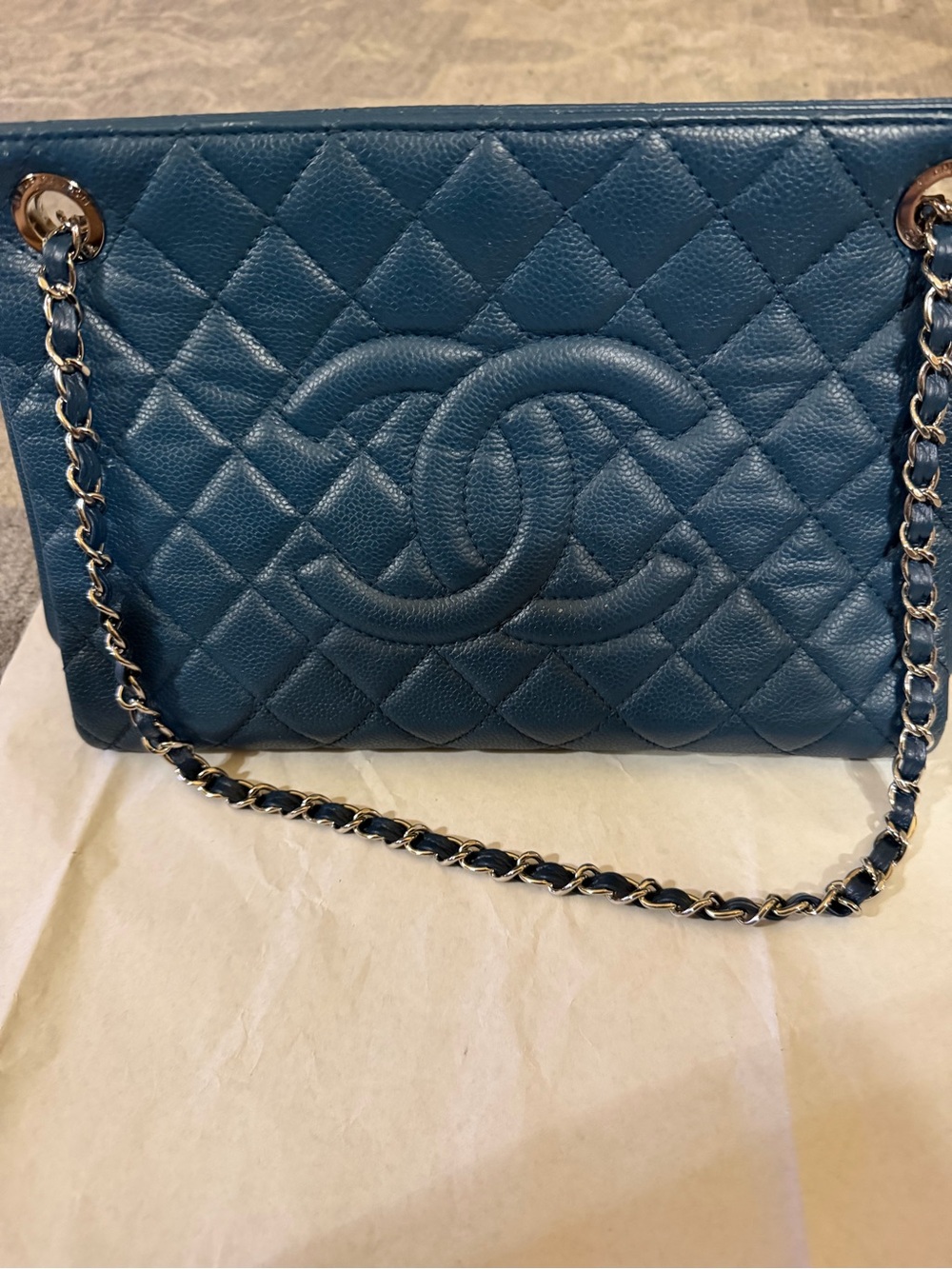 CHANEL Quilted Shoulder Bag in Teal